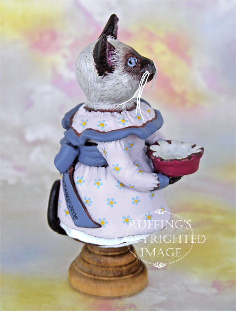 Max Bailey Crocus Original Siamese Kitten Folk Art Doll Figurine